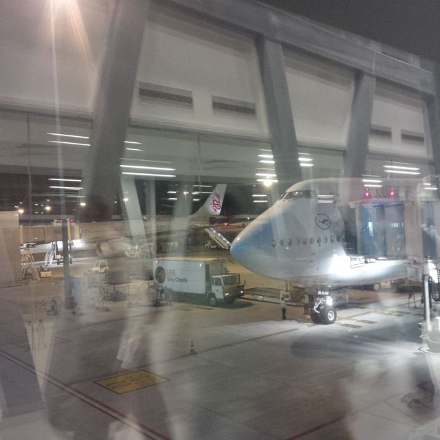 After maybe 30 minutes of sleep in two days, everything looks kinda fuzzy like this!