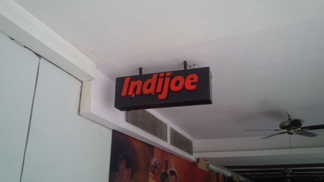 Indijoe, our restaurant for lunch with Vivek and Srikanta before the afternoon of festivities.