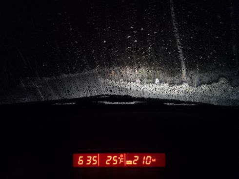 And I'm off.  Nothing like a snowstorm starting as I head to the airport. Will it impede my journey?