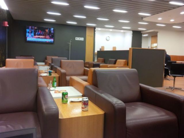 (apparently not always time for cleaning the lounge.)