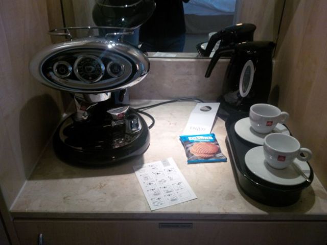 I love a fancy coffee machine in my room.