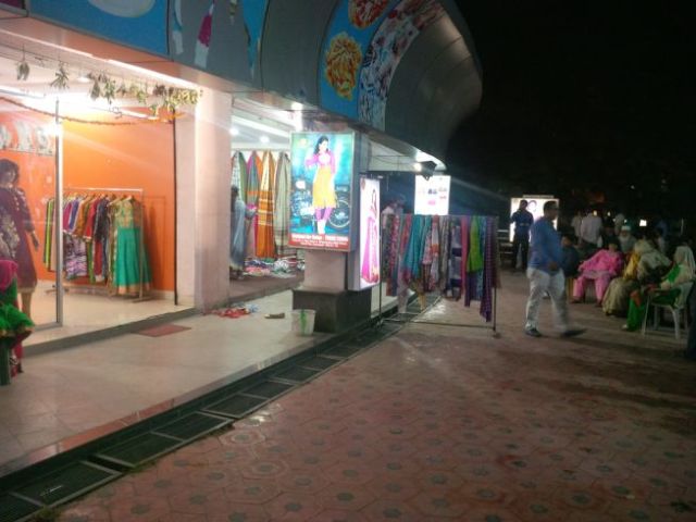 I bought a scarf from the owner of this store who had a guy singing Indian karaoke that I recognized.