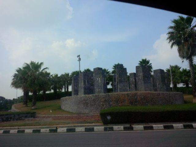 Back to the Hyderabad airport.