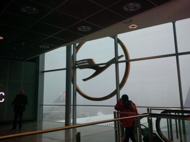 Nifty Lufthansa logo.