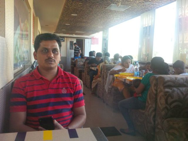 A2B for lunch. Was packed, as the pictures show.